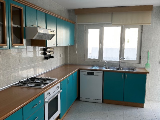 3+1 Flat for Sale in Kyrenia Center