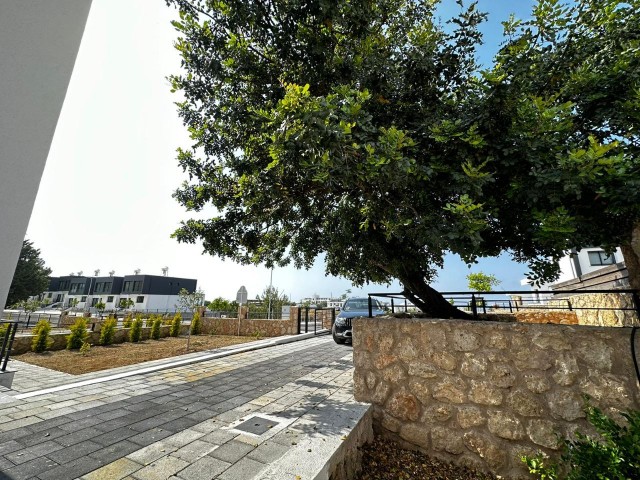 LUXURIÖSE VILLA ZUM VERKAUF IN DER REGION ÇATALKOY IN KYRENIA