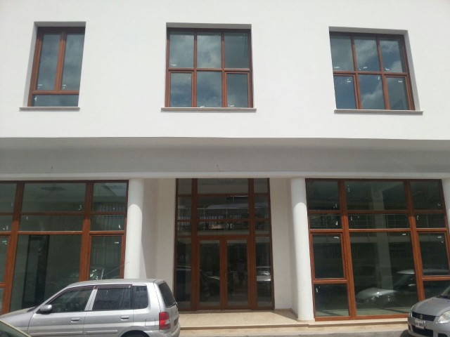 1.000m2 COMPLETE COMMERCIAL BUILDING IN NICOSIA