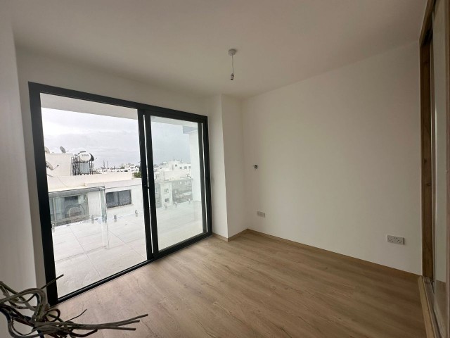 Türk Maarif Koleji Karşısında, Geniş Teraslı Penthouse 2+1 Yeni Daire