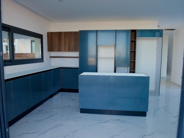 5+1 LUXUSVILLA IN GIRNE ALSANCAK