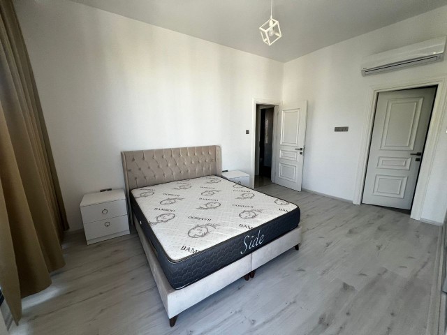 2+1 Wohnung zur Miete in einem Komplex im Zentrum von Kyrenia