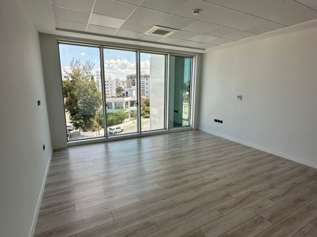 1+0 OFFICE FOR RENT FROM THE OWNER IN CELSUS BUSINESS CENTER