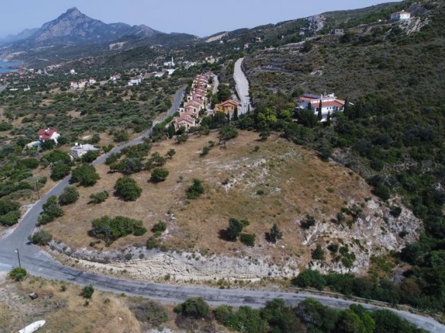 Spectacular plot in Kayalar for a project or a one off villa