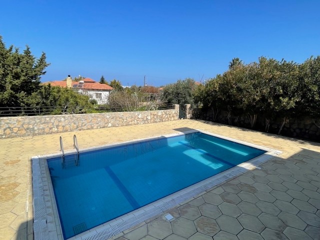 3 Bedroom Villa for Rent with Pool Near the Sea in Ozankoy ** 