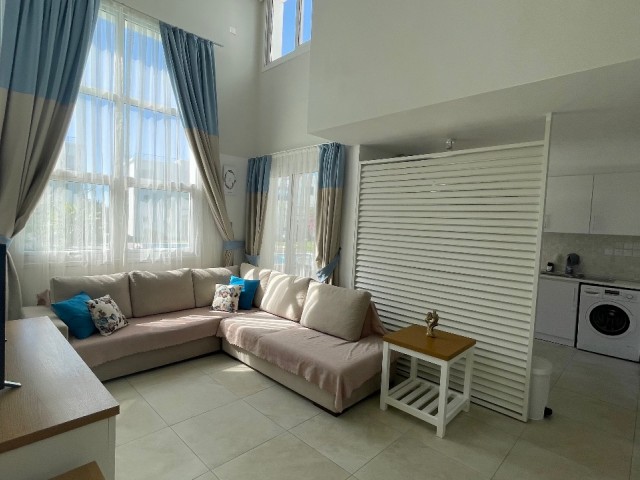 Alsancak-Girne 2+1 Tagesmiete Penthouse