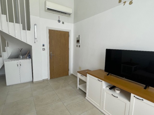 Alsancak-Girne 2+1 Tagesmiete Penthouse