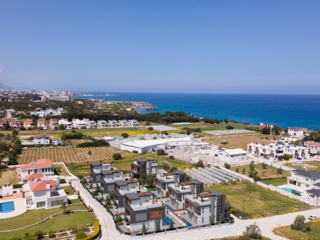 Çatalköy'de Diana Plajına Yürüyüş Mesafesinde 5 Yatak Odalı Villalar