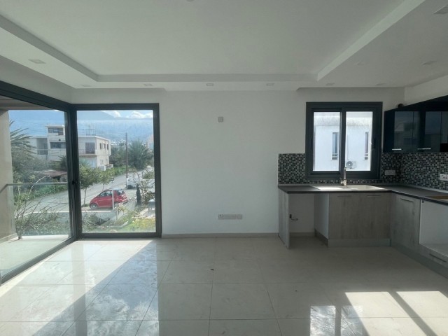 For Sale: 2+1 Penthouse in Girne Alsancak