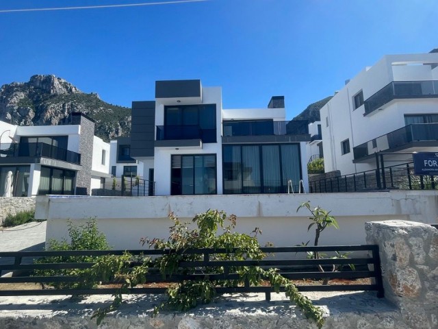 Modern Villa With Private Pool and Sea View In Girne Edremit