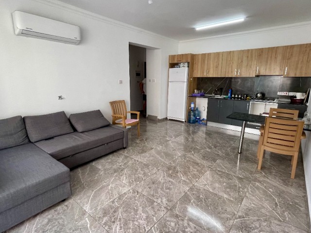 Lapta'da satılık 1+1 full eşyalı daire