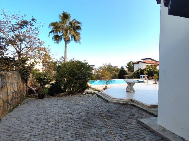 3+1 Villa zur Miete in Kyrenia Zeytinlik