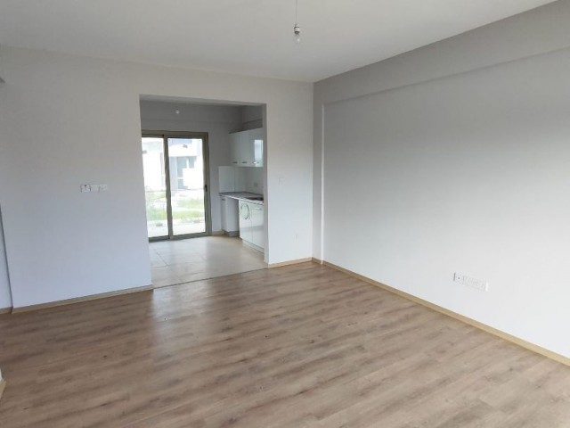 Ground Floor 2+1 flat for sale in Kyrenia Alsancak