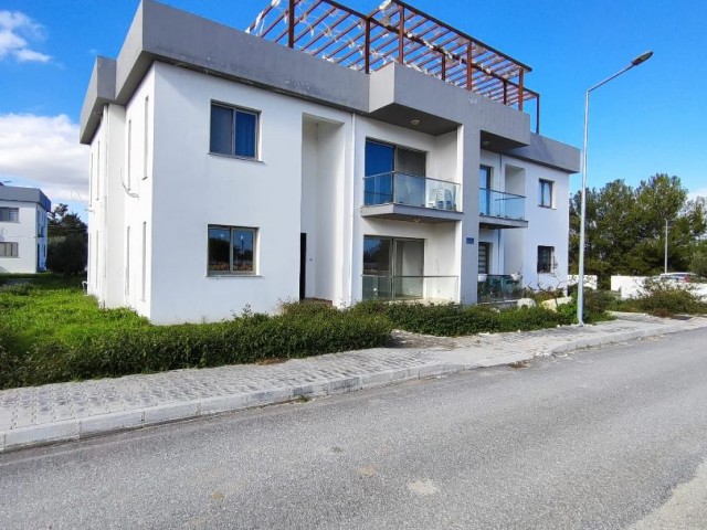 Ground Floor 2+1 flat for sale in Kyrenia Alsancak