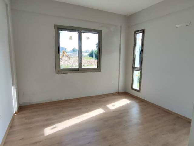 Ground Floor 2+1 flat for sale in Kyrenia Alsancak