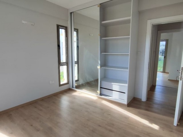 Ground Floor 2+1 flat for sale in Kyrenia Alsancak