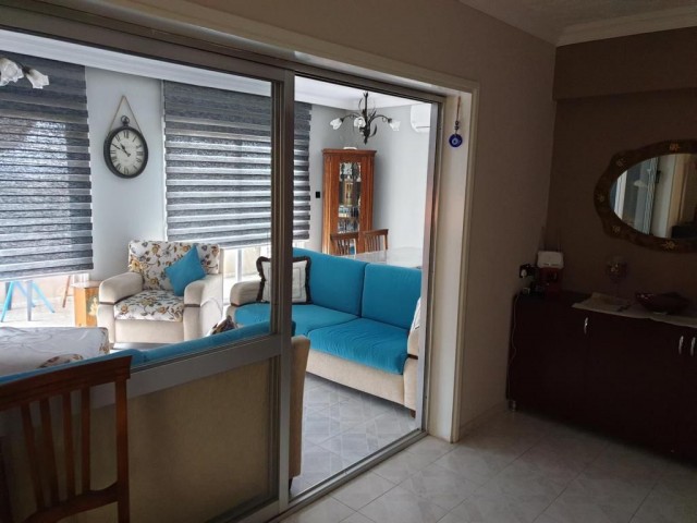 Flat For Sale in Yukarı Girne, Kyrenia