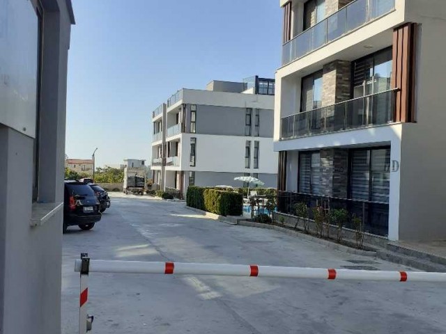 FOR SALE 2 + 1 LUXURIOUS FLAT IN GIRNE LAPTA AREA