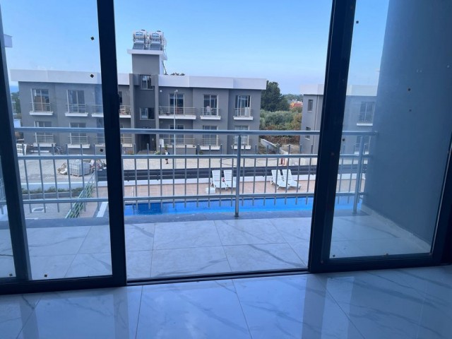 UNFURNISHED FLAT FOR RENT IN A COMPLEX WITH POOL IN LAPTADA