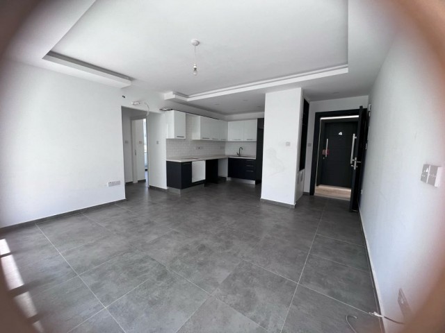 UNFURNISHED FLAT FOR RENT IN A SITE WITH POOL