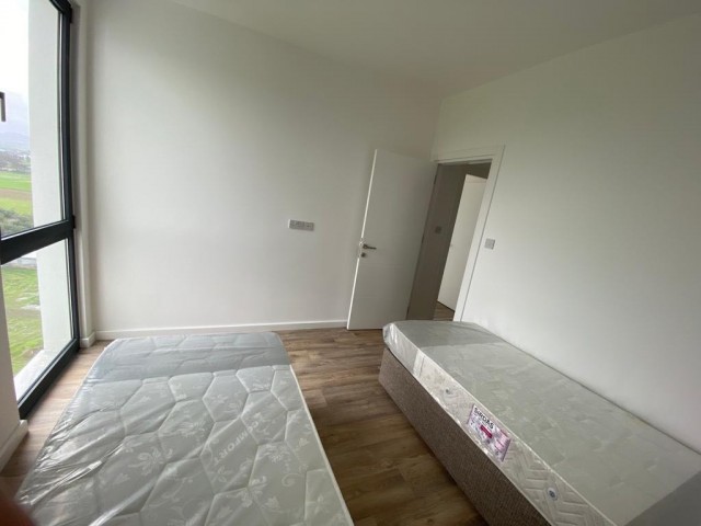 Lefke Gazıverende 2+1 satılık eşyasız Penthouse 