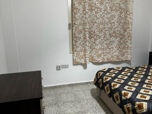 Lefkoşa Yenikent’te temiz 3+1 zemin kat kiralık daire 