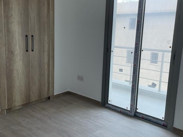 ALSANCAK MERKEZDE ATATÜRK BÜSTÜ YANI 3+1 SATILIK DAİRE