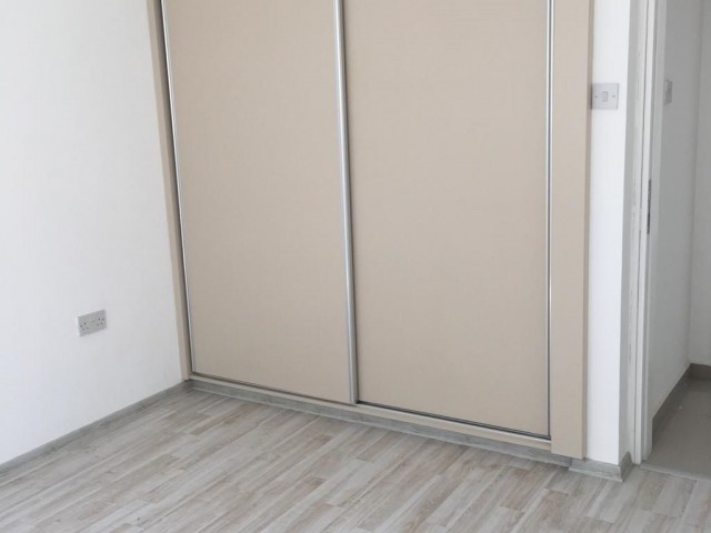 3+1 WOHNUNG ZUM VERKAUF IM ZENTRUM VON KYRENIA ** 