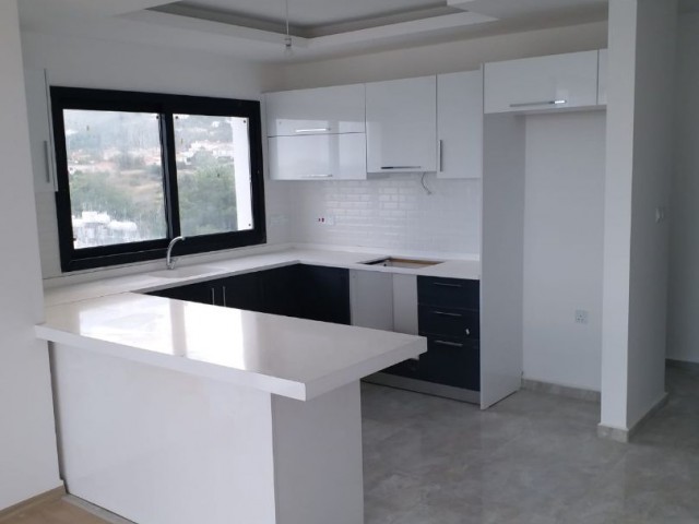 3+1 PENTHOUSE ZUM VERKAUF IN KYRENIA SOZIALWOHNUNGEN ** 