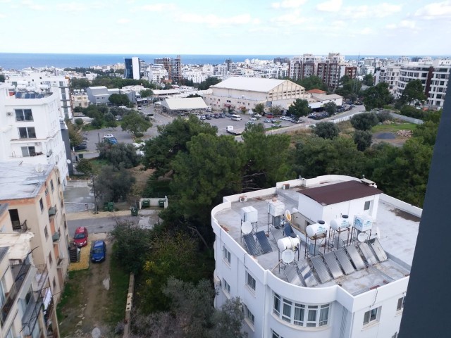 3+1 PENTHOUSE ZUM VERKAUF IN KYRENIA SOZIALWOHNUNGEN ** 