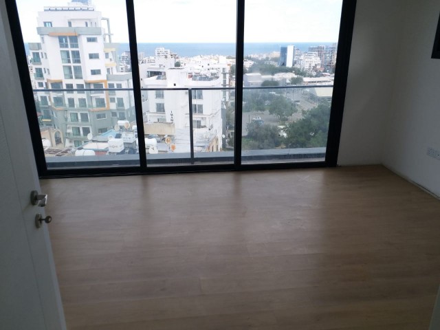 3+1 PENTHOUSE ZUM VERKAUF IN KYRENIA SOZIALWOHNUNGEN ** 