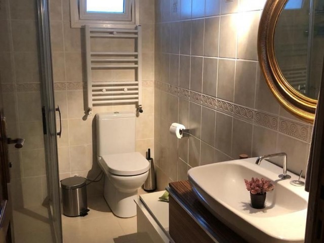 CRATOS HOTEL BÖLGESİ SATILIK VİLLA 