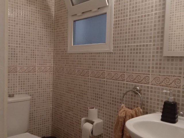 3+1 WOHNUNG ZUM VERKAUF IN KYRENIA ZENTRUM ** 