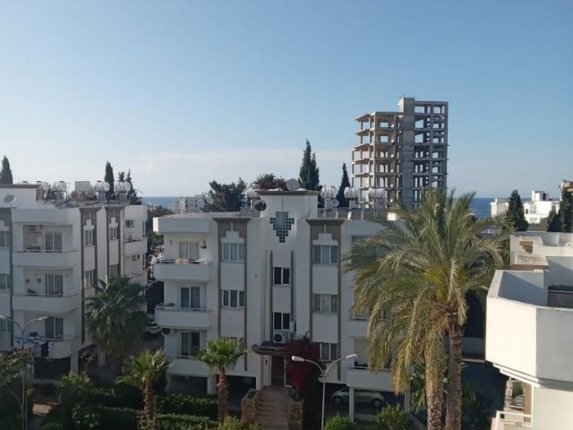 3+1 WOHNUNG ZUM VERKAUF IN KYRENIA ZENTRUM ** 