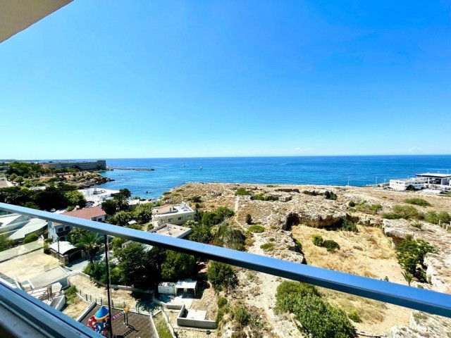 3+1 WOHNUNG ZUR MIETE AM MEER IM ZENTRUM VON KYRENIA ** 