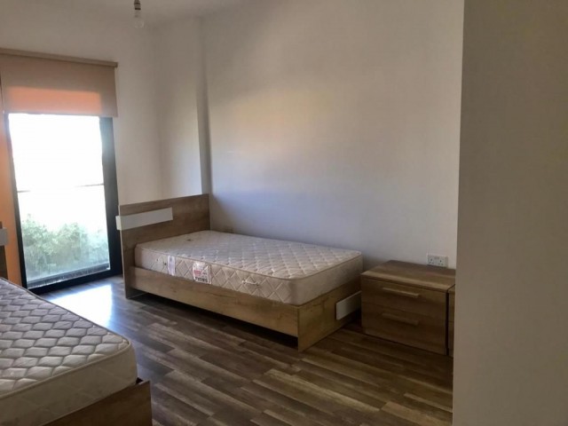 2+1 WOHNUNG ZUM VERKAUF IN TURK KOKANLI IM ZENTRUM VON KYRENIA ** 