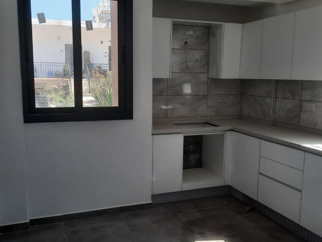 KYRENIA ALSANCAK 2 + 1 VILLA ** 