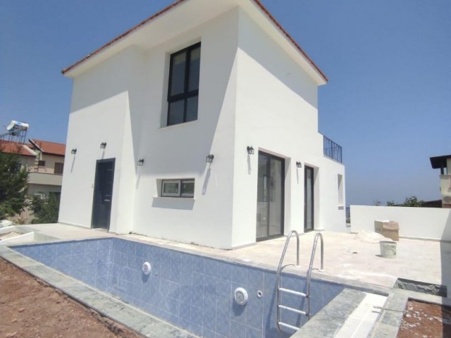 Luxus 4 + 1 Triplex Villa mit Panoramablick auf die Berge und das Meer mit privatem Pool in chatalköy ** 