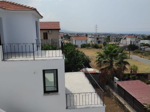 Luxus 4 + 1 Triplex Villa mit Panoramablick auf die Berge und das Meer mit privatem Pool in chatalköy ** 