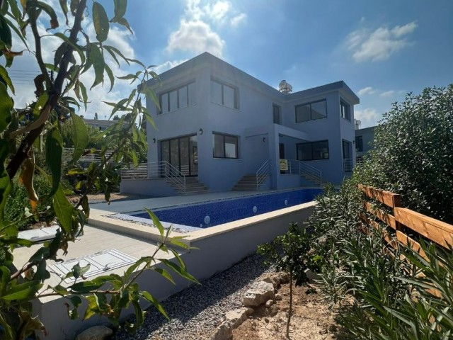 MODERNE VILLA IN CATALKÖY 4+1 ZU VERKAUFEN ** 