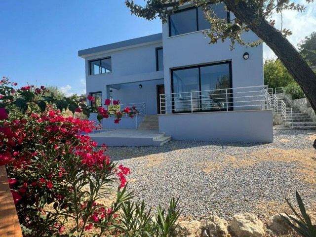 4 + 1 MODERN VILLA FOR SALE IN CATALKÖY ** 