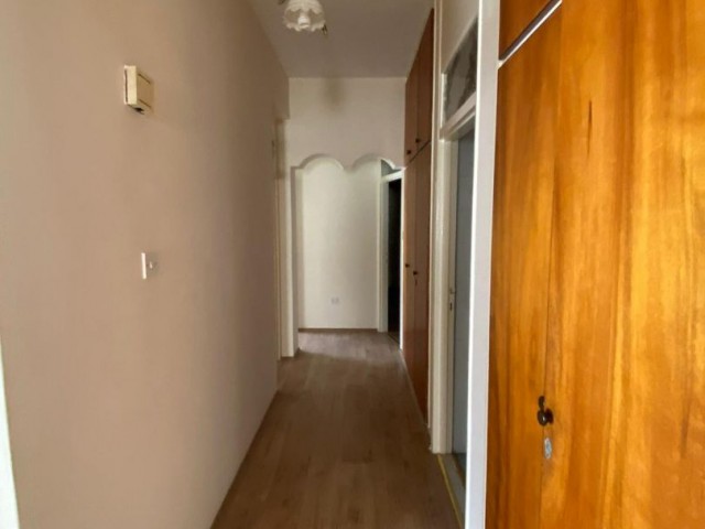 KAŞGAR MARKET BÖLGESİ KİRALIK 3+1 DAİRE 