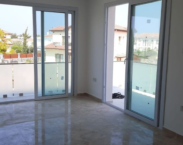 2+1 FLAT FOR SALE ON GROUND FLOOR IN KYRENIA-ALSANCAK WALKING DISTANCE TO THE SEA