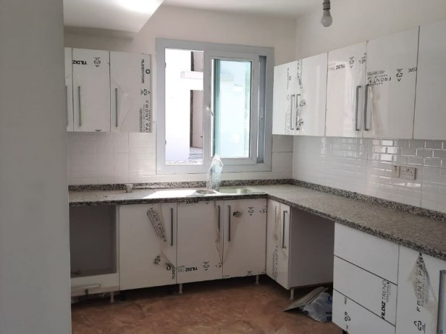 2+1 FLAT FOR SALE ON GROUND FLOOR IN KYRENIA-ALSANCAK WALKING DISTANCE TO THE SEA