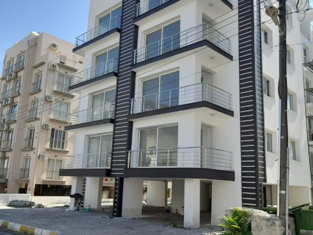 GİRNE BARBAROS MARKET BÖLGESİ 2+1 SATILIK DAİRE