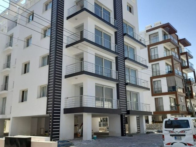 GİRNE BARBAROS MARKET BÖLGESİ 2+1 SATILIK DAİRE