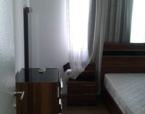 GİRNE MERKEZDE SATILIK 2+1 DAİRE 