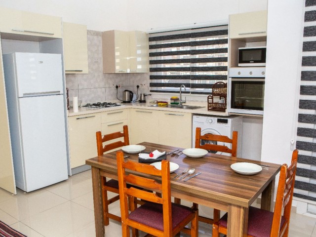 DAILY RENTAL FLAT WITH POOL INSIDE THE SITE WITHIN 3 MINUTES WALKING TO ALSANCAK ATAKARA MARKET