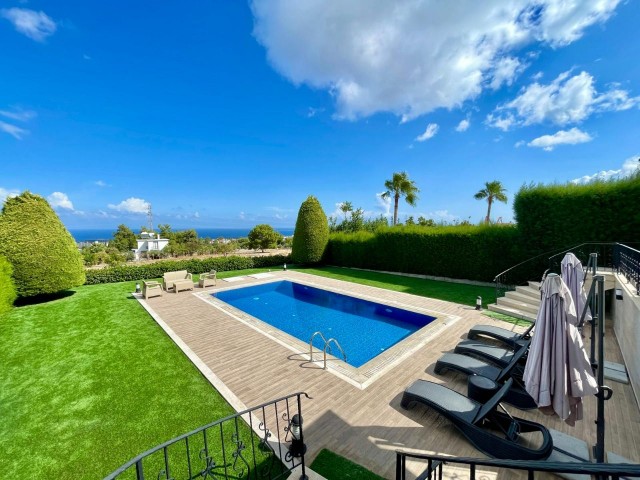 FREISTEHENDE VILLA MIT SCHWIMMBAD ZUM VERKAUF IN DER REGION GIRNE-ÇATALKÖY, INTERESSIERT AN DER NATUR