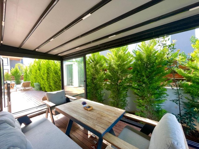 Magnificently decorated Luxury Villa for Sale in Çatalköy, Kyrenia!